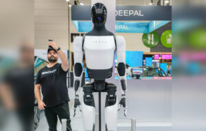 robotul optimus de la tesla