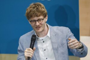 Richard Socher, fondatorul you.com, tine o prezentare