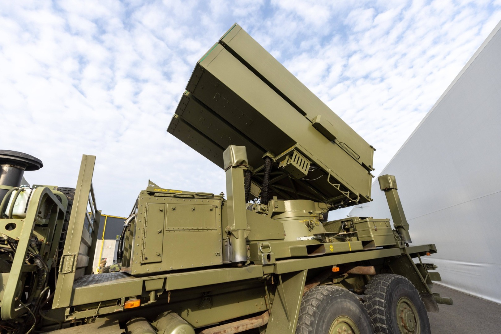sistem nasams montat pe un camion