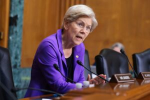senatoarea americana elizabeth warren