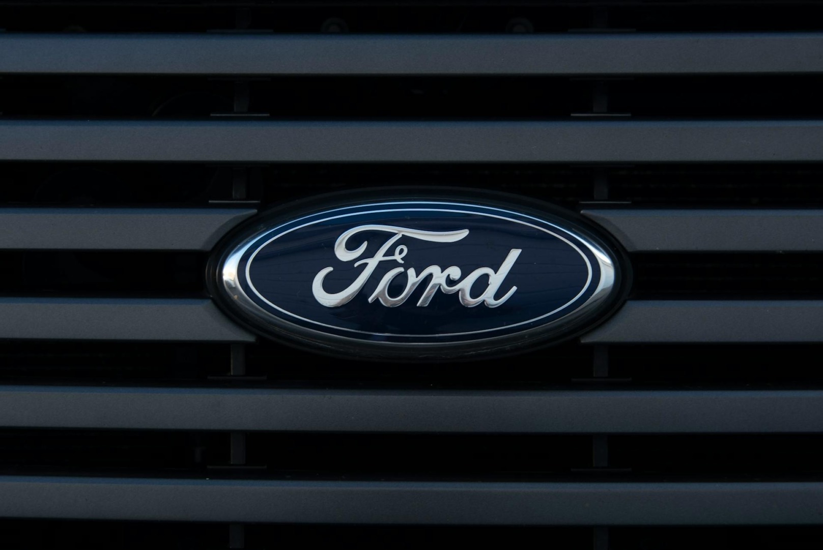 sigla mărcii auto ford