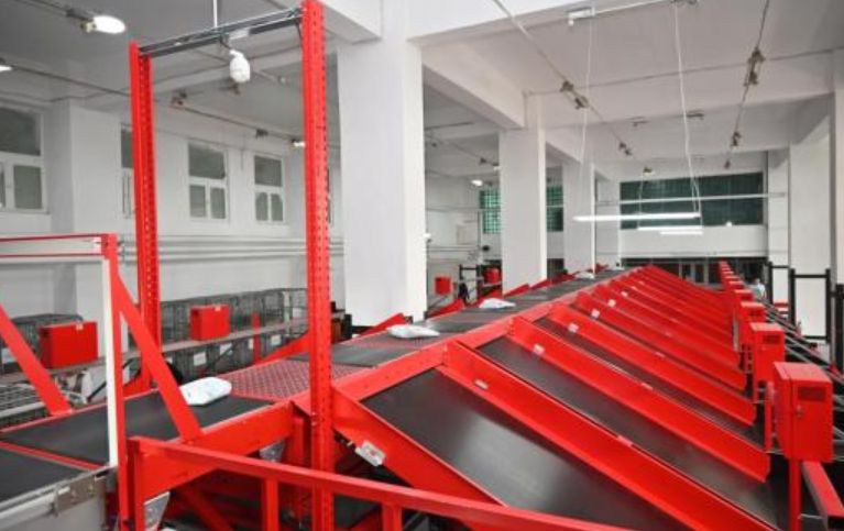 aparat sortare posta romana hub logistic galati
