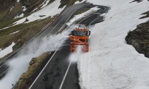 Utilaj lucru deszapezire transfagarsan