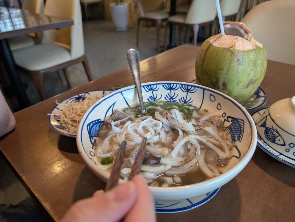 Mâncare Saigon supă
