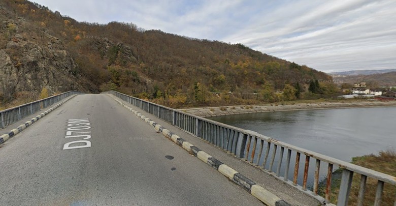 Podul peste Olt și calea Ferată de pe DN 7F