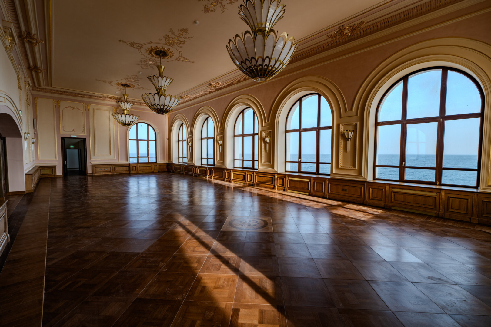 cazino constanta restaurat interior