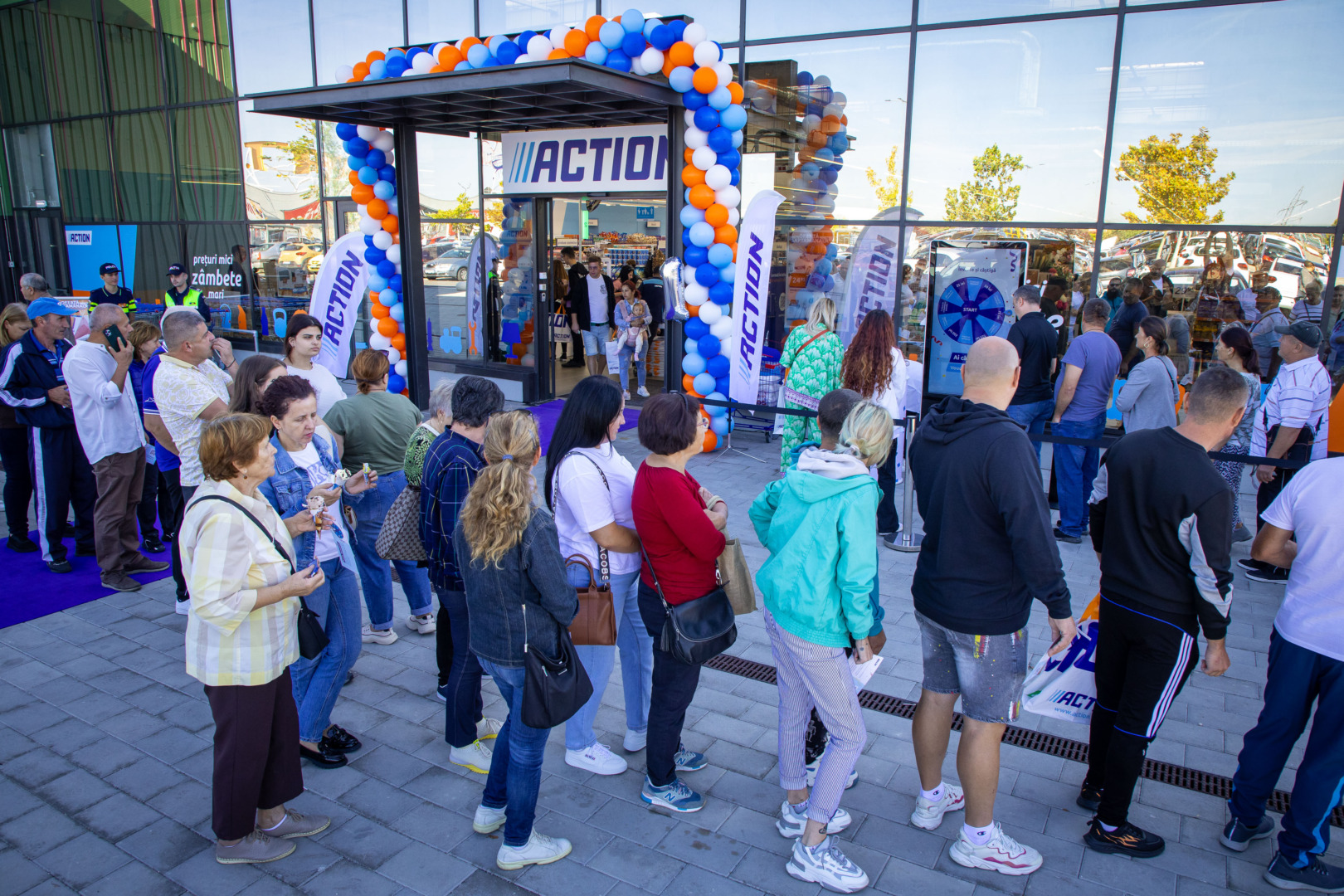 ACTION lansare Pitesti