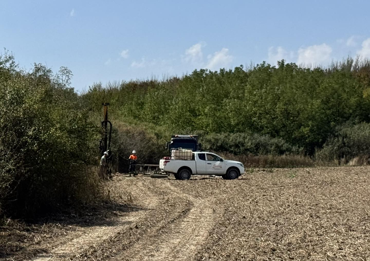 e viitorul drum expres Lugoj - Caransebeș (50 km) au început studiile geotehnice, realizate în cadrul Studiului de Fezabilitate. 3